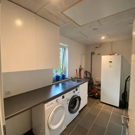 Holiday home Neu! Modernes Schwanbeck Mit Whirlpool-option Dassow
