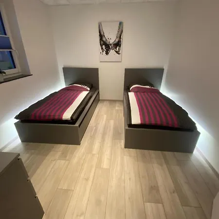 Holiday home Neu! Modernes Schwanbeck Mit Whirlpool-option *