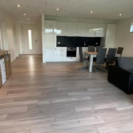 Neu! Modernes Schwanbeck Mit Whirlpool-option *