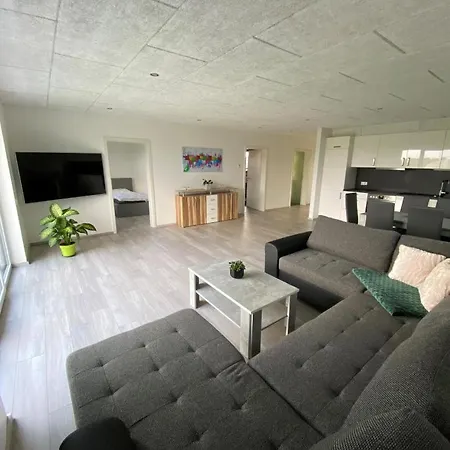 Neu! Modernes Schwanbeck Mit Whirlpool-option * Dassow